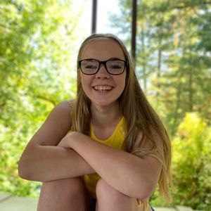 Meet your Posher, Stephany